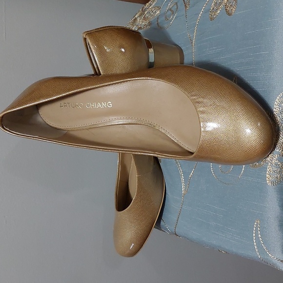 Arturo Chiang Block Heel Size 7 1/2 M - Picture 3 of 9